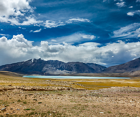 Image showing Himalayan lake Kyagar Tso, Ladakh, India