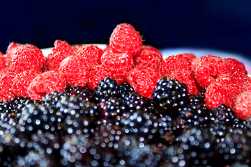 Image showing raspberry and blackberries