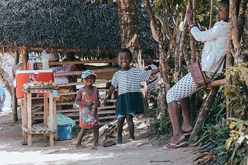 Image showing Malagasy children on Madagascar marketplace