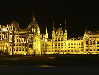 Image showing night scenery in Budapest