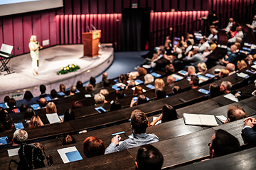 Image showing Woman giving presentation on business conference event.