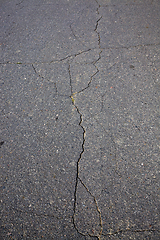 Image showing crack on the asphalt