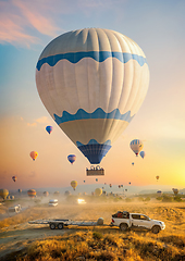 Image showing Landing a hot air balloon