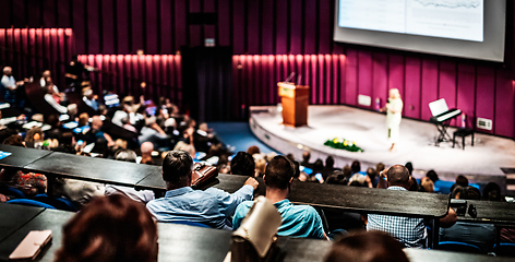 Image showing Woman giving presentation on business conference event.