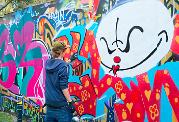 Image showing Teenager graffiti painter