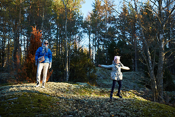 Image showing mother and little daughter travel in mountains