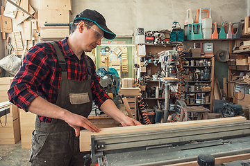 Image showing Carpenter planed wooden block