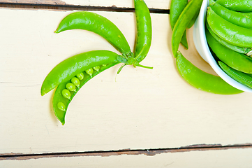 Image showing hearthy fresh green peas