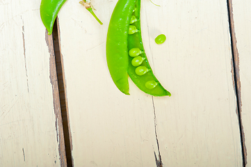 Image showing hearthy fresh green peas