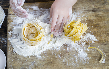 Image showing twisted pasta