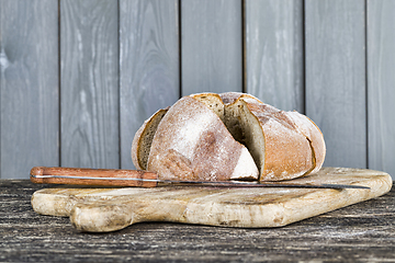 Image showing sliced bread round shape