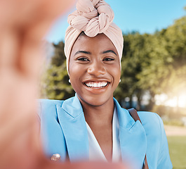 Image showing African business woman, selfie and smile in park with fashion, beauty and happy for post on social network app. Black entrepreneur, photography and profile picture for web blog, portrait and nature