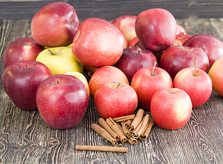 Image showing red ripe and juicy Apple