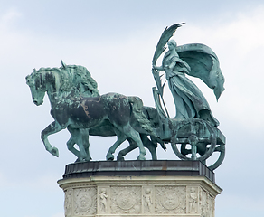 Image showing sculpture at Heroes square