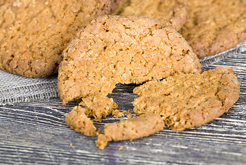 Image showing crunchy oatmeal cookies