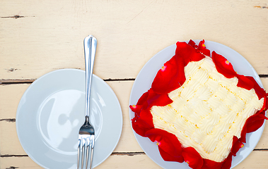 Image showing whipped cream mango cake