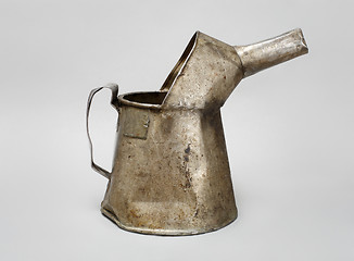 Image showing Oil can