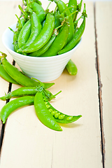 Image showing hearthy fresh green peas