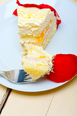 Image showing whipped cream mango cake