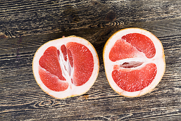 Image showing sliced red grapefruit