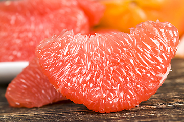 Image showing red grapefruit, close-up