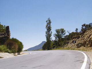 Image showing left turn road