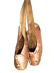 Image showing pointe shoes