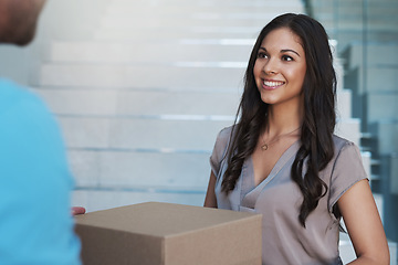 Image showing Courier, delivery and happy woman with a package outside her house from ecommerce shopping. Logistics, parcel and young female customer with a cardboard box from a deliveryman outdoor of her home.