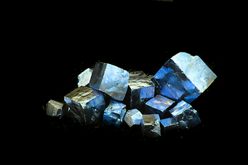 Image showing golden cubes mineral