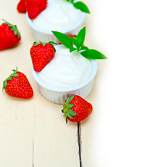 Image showing organic Greek yogurt and strawberry