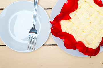 Image showing whipped cream mango cake