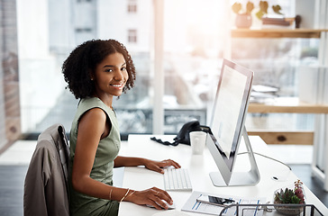 Image showing Computer, portrait and business woman in office online management, copywriting or editing website software. Happy face of young african person or journalist on desktop, workspace for article research