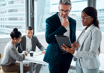 Image showing Tablet, business people and discussion with ceo, planning or collaboration. Technology, teamwork and black woman with mentor in conversation, communication or research, strategy or talking in meeting