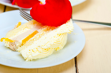 Image showing whipped cream mango cake