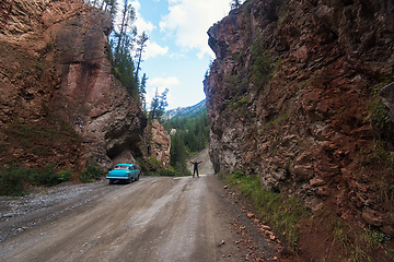 Image showing Road punched through the rocks