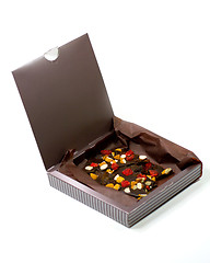 Image showing box with chocolate