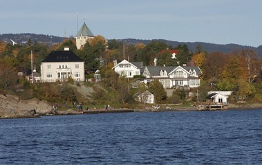 Image showing House near the sea