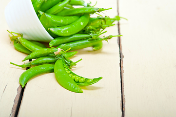 Image showing hearthy fresh green peas