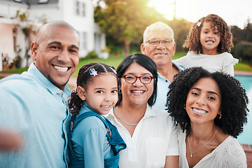 Image showing Big family, selfie and bonding on vacation, trip or travel break outside of holiday house. Portrait, love and children with parents and grandparents pose, smile and hug for photo or profile picture