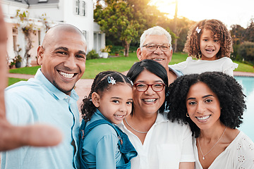 Image showing Selfie, big family and bonding on vacation, trip or travel break outside of holiday house. Portrait, love and children with parents and grandparents pose, smile and hug for photo or profile picture