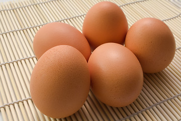 Image showing 5 brown eggs