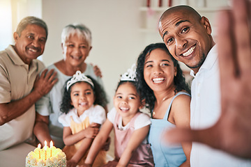 Image showing Birthday, selfie and big family in living room with cake, happy and excited for celebration at home. Portrait, smile and grandparents, kids and parents at party, pose and together for profile picture