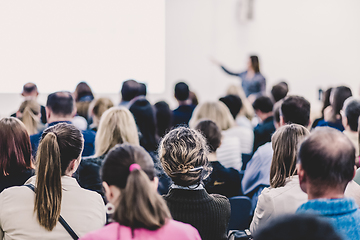 Image showing Woman giving presentation on business conference.