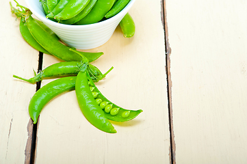 Image showing hearthy fresh green peas