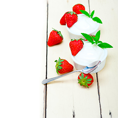 Image showing organic Greek yogurt and strawberry