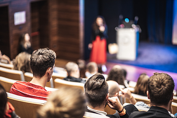 Image showing Woman giving presentation on business conference event.