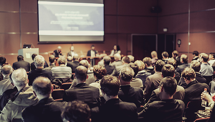 Image showing Round table discussion at business conference event.