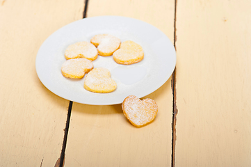 Image showing heart shaped shortbread valentine cookies