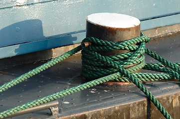 Image showing Rope and bollard