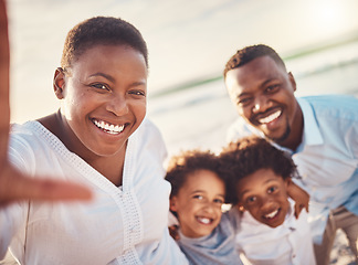 Image showing Selfie, beach and black family with smile, vacation and adventure for quality time, cheerful and relax. Portrait, Nigerian parents and children on seaside holiday, happiness and carefree on break